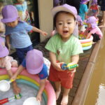 ７月　夏の遊び（２歳児）