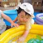 【０歳児】水遊び【８月の様子】