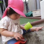 砂遊び（０歳児）