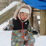 0歳　初めての雪遊び