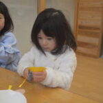 お店屋さんごっこの準備（３歳児）
