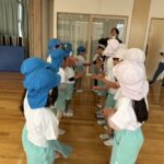 4歳児『年長児とのドッジボール』