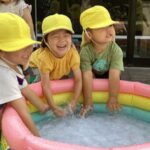 ７月　水遊び（２歳児）