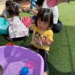 ８月　夏の遊び（1歳児）