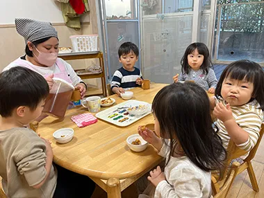 午後の活動「手作りおやつ」